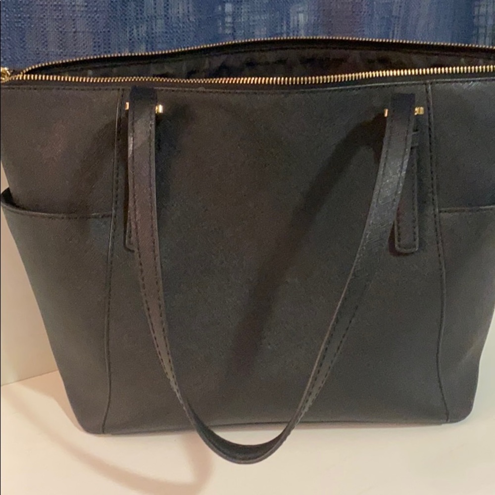 Michael Kors Jet Set East West Top ZIP Tote - Picture 7 of 8